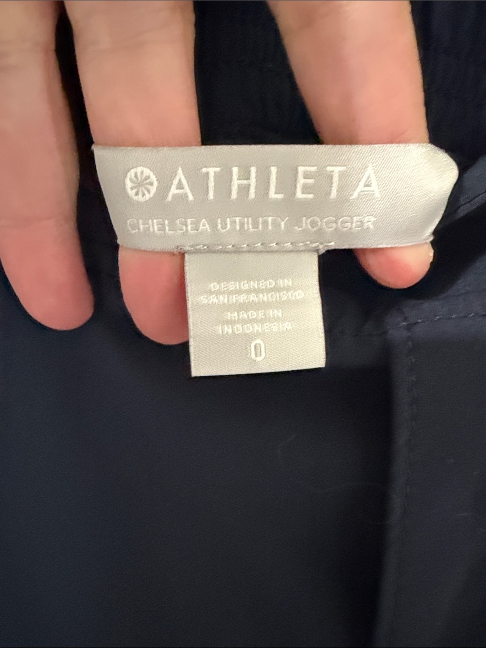 NWOT Athleta Chelsea Utility Joggers Navy Women’s Contrast Stitching Size 0 - Picture 4 of 11